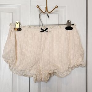 Urban Outfitters Size Small Petite Bloomers Cream Lace Women's Shorts Black Bow
